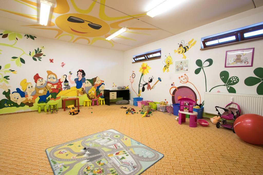 Apartman Linda - Veľká Lomnica Vel'ka Lomnica Exterior foto